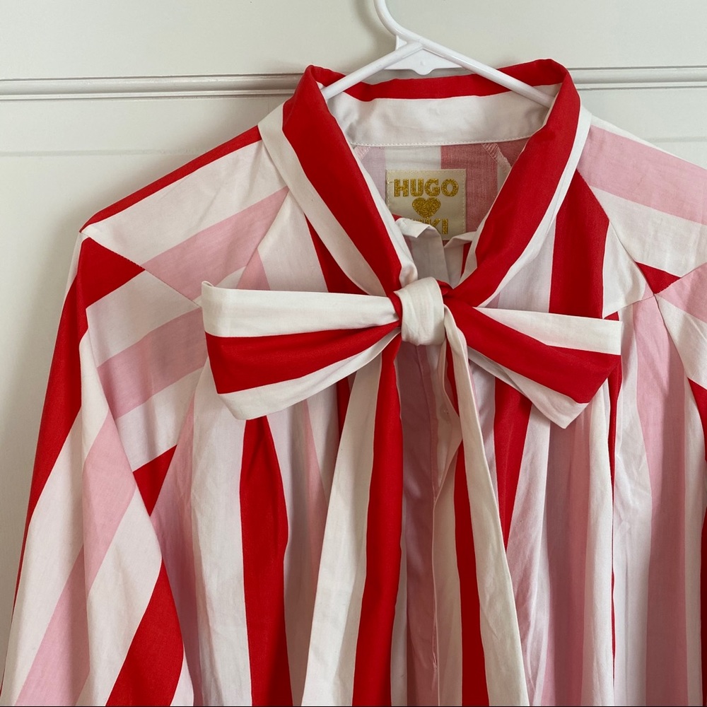 Hugo Loves Tiki bow dress